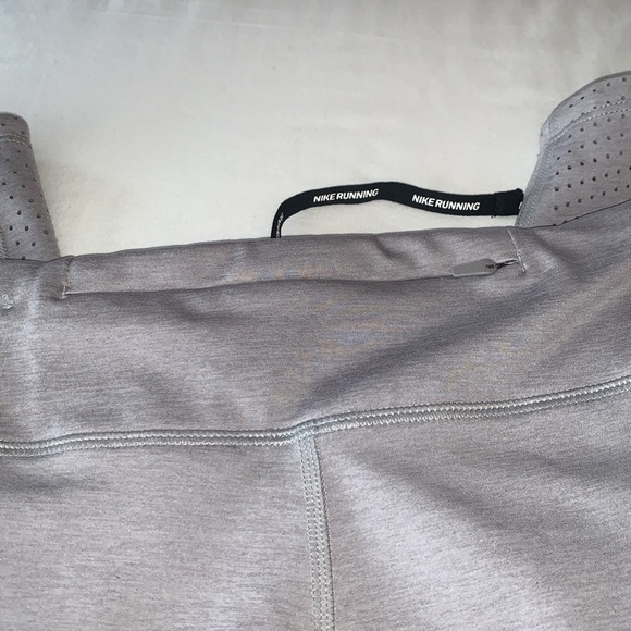 NIKE Epic Lux Running Cropped Leggings Gently Loved - Picture 7 of 9